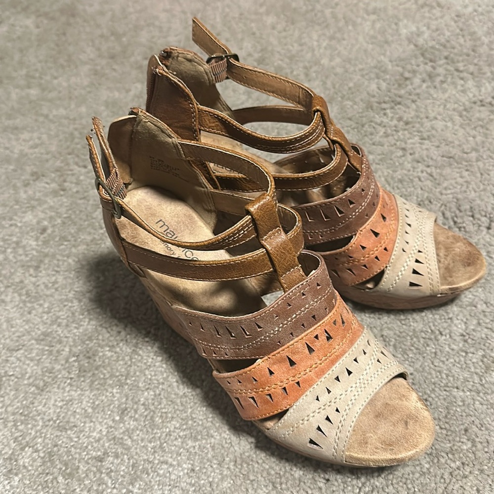 Maurice’s brown wedges with memory foam